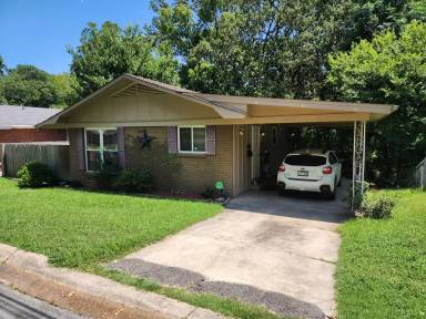 Main picture of 4208 N Cypress St