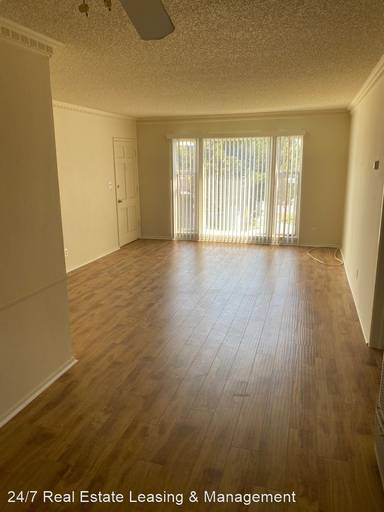 Main picture of 1655 Carmona Ave