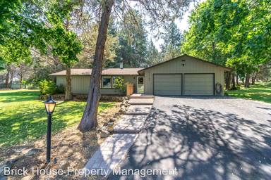 Main picture of 61360 Eena Ct