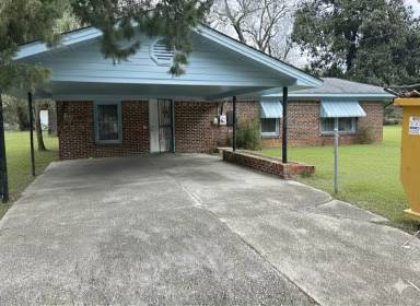 Main picture of 651 Caton Ave