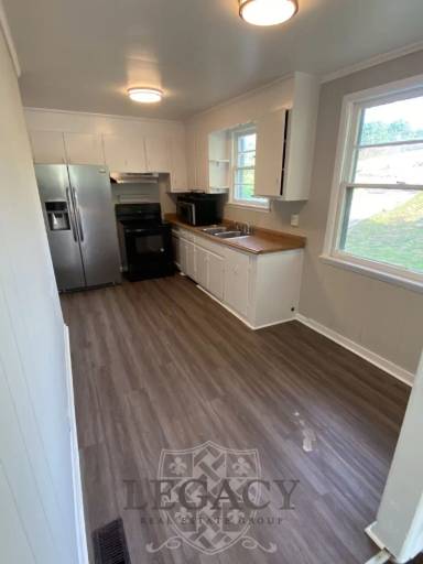 Main picture of 2229 Maplecrest Dr