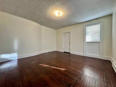 Main picture of 73 Summer St