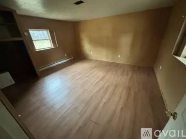 Main picture of 377 Mercer Rd