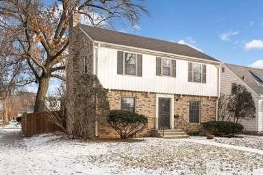 Main picture of 5701 10th Ave S