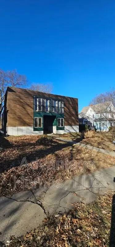 Main picture of 3804 Roanoke Rd