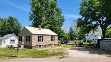 Main picture of 1718 North St