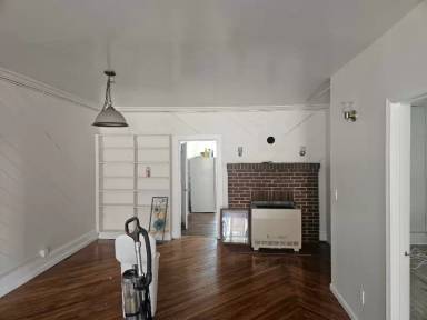 Main picture of 46 Main St