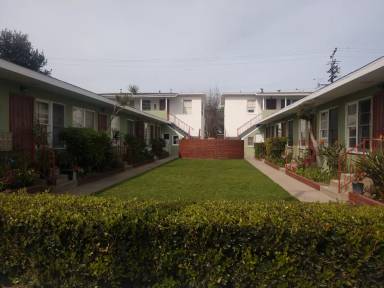 Main picture of 2751 Pacific Ave
