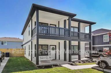 Main picture of 418 Edward St