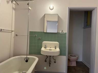 Main picture of 6207 Linden Ave N