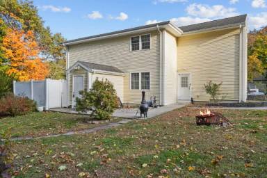 Main picture of 22 Ames St