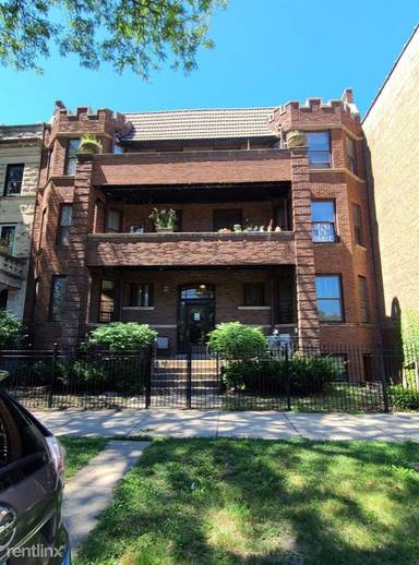 Main picture of 1928 N Humboldt Blvd