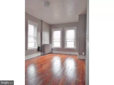 Main picture of 1638 S 4th St