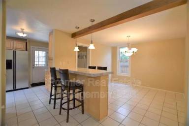 Main picture of 2127 Lowell Blvd