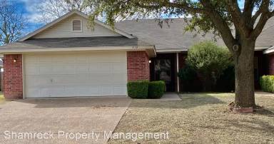 Main picture of 519 Shady Park Trl
