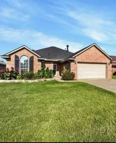 Main picture of 313 N Shannon Way