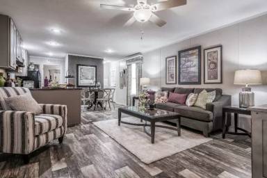 Main picture of 1098 Peachtree Ct