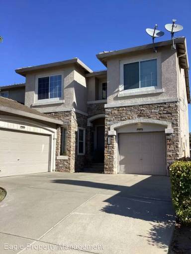 Main picture of 2325 Moorhen Ct