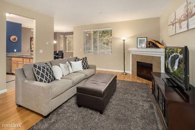 Main picture of 701 Harrington Pl SE