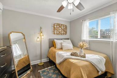 Main picture of 615 W Saint Augustine St