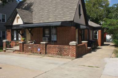 Main picture of 2537 NW 16th St