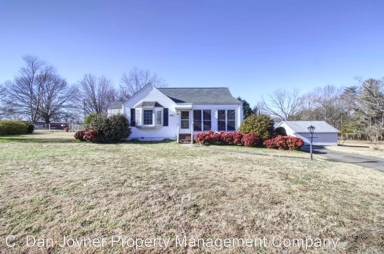 Main picture of 614 S Mountain View Rd