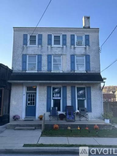 Main picture of 14 Gay St