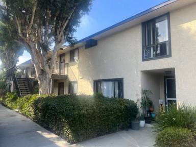 Main picture of 1995 Maple Ave