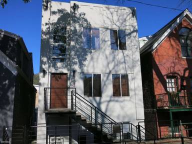 Main picture of 2132 W Dickens Ave