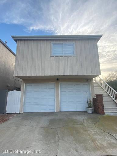 Main picture of 1112 Ocean Ave