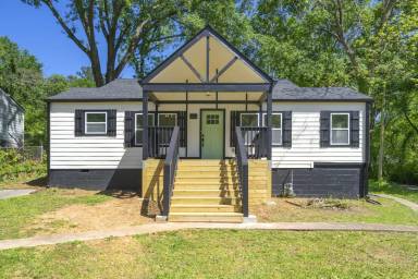 Main picture of 2632 Blount St