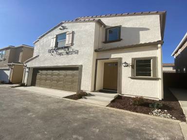 Main picture of 10478 Oboe Way