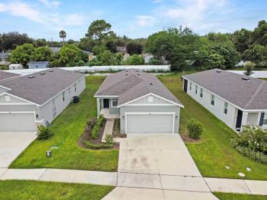 Main picture of 832 Blue Creek Dr
