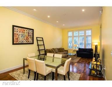 Main picture of 26 Bowdoin St