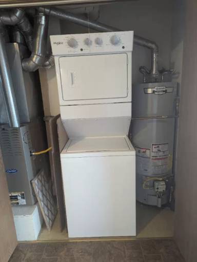 Main picture of 3229 Frontier St
