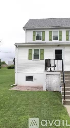 Main picture of 52 Centennial St