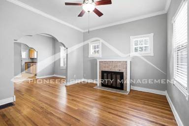 Main picture of 4110 S Pennsylvania St