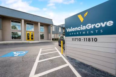 Main picture of Valencia Grove