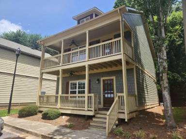 Main picture of 239 Ruth St