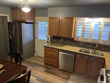 Main picture of 9517 McIntosh Dr