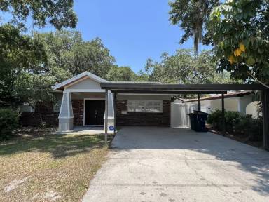 Main picture of 2303 S Manhattan Ave