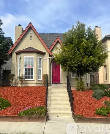Main picture of 646 Vazquez Ave