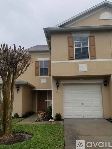 Main picture of 225 Sterling Springs Ln