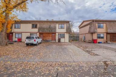 Main picture of 106 Peter Dr