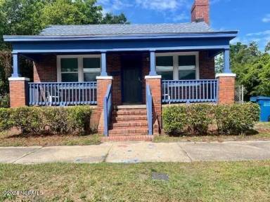 Main picture of 210 S 12th St