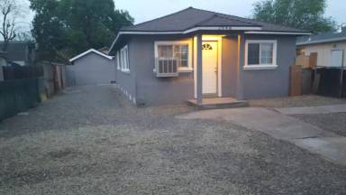 Main picture of 2946 Belvedere Ave