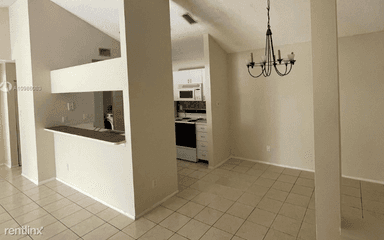 Main picture of 15770 SW 106th Ter