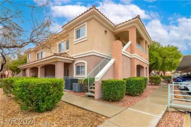 Main picture of 352 Amber Pine St