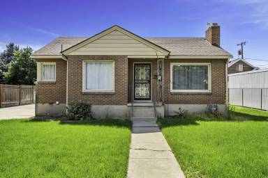 Main picture of 7968 S Coolidge St