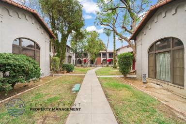 Main picture of 4272 University Ave